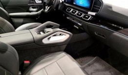 六叔哥最新爆料消息,揭秘娱乐圈最新劲爆内幕！