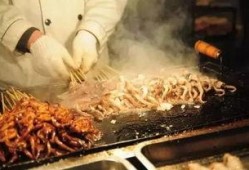 路边烤鱿鱼爆料视频大全,揭秘热门爆料视频背后的美食传奇
