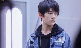 王俊凯快本爆料王源视频,王俊凯爆料王源幕后趣事，视频曝光兄弟情深